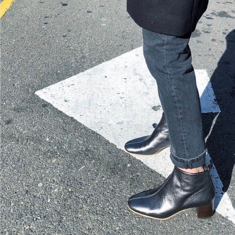 Everlane Silver Pewter Metallic Leather Day Ankle Block Heel Boots 10